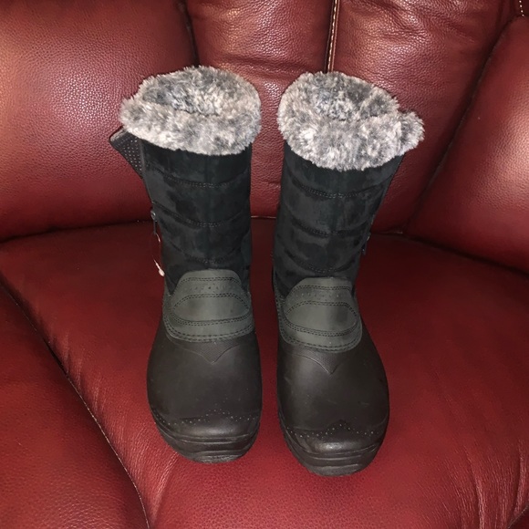 The North Face Boots!! - Picture 3 of 8